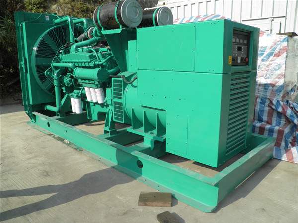 延平发电车出租-柴油发电机组在使用的过程中应该做好哪些防护工作