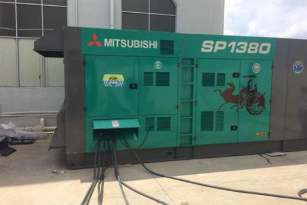 延平为什么有些柴油发电机组的输出电压可以调节？