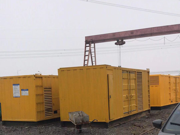 延平100kw柴油发电机组每小时油耗？