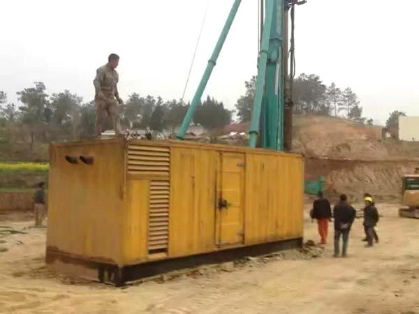 延平如何判断水冷式机油散热器密封件是否需要更换？